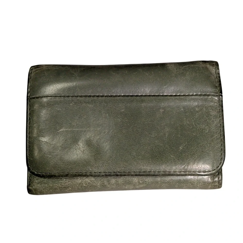 Hobo International Wallet Green Leather Clutch Snap Closure Card Slots Bohemian